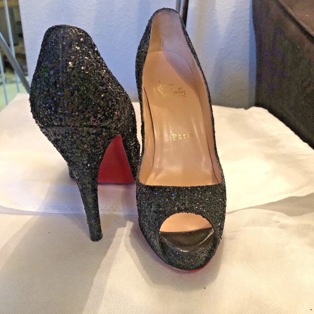 **SOLD**Christian Louboutin Black Glitter Very Prive